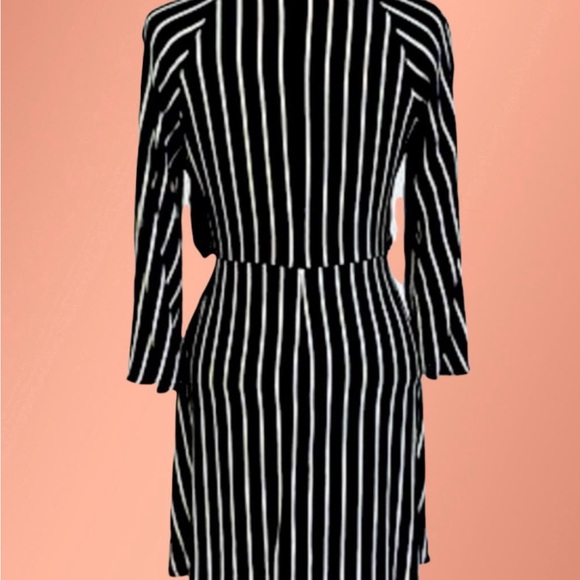 TOPSHOP FRONT TIE DRESS—NWT - Picture 3 of 4